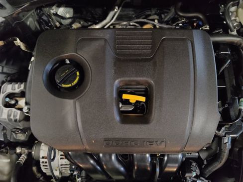 Used 2024 Kia Forte LXS w/ LXS Technology Package FWD image 30
