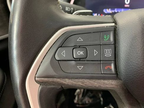 Used 2022 Jeep Grand Cherokee L Limited w/ Luxury Tech Group II AWD/4WD image 33