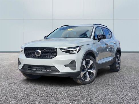 New 2026 Volvo XC40 B5 Core w/ Protection Package Premier image 1