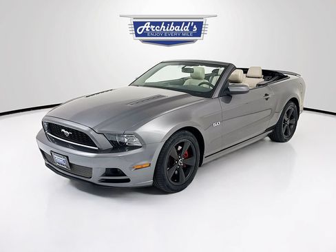 Used 2013 Ford Mustang GT Premium RWD image 3