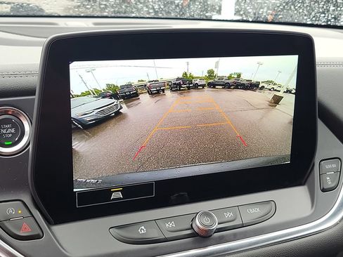 Used 2025 Chevrolet Blazer LT FWD image 25