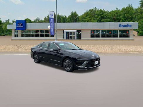 New 2026 Hyundai Sonata Limited FWD image 4