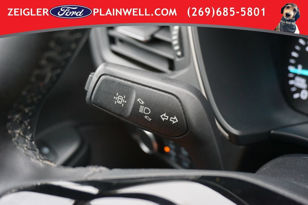 Used 2022 Ford Escape SE w/ Cold Weather Package FWD image 27