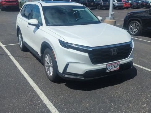 Used 2023 Honda CR-V EX image 2