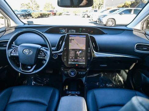 Used 2020 Toyota Prius Prime Limited image 14