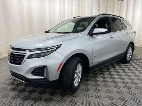 Used 2022 Chevrolet Equinox LT image 16