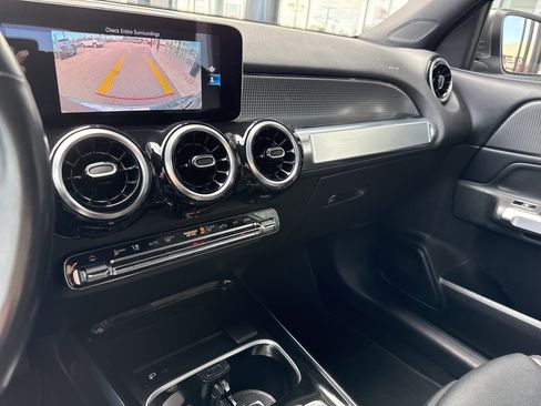 Certified 2020 Mercedes-Benz GLB 250 4MATIC image 9