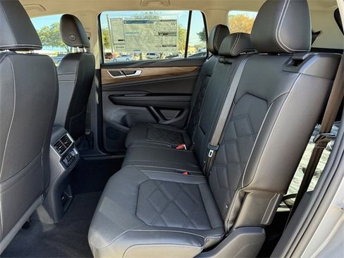 New 2026 Volkswagen Atlas SE image 20