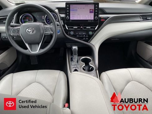 Certified 2021 Toyota Camry XLE FWD image 26
