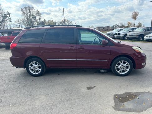 Used 2006 Toyota Sienna XLE Limited w/ XLE Limited Pkg 2 AWD/4WD image 7