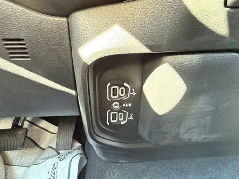 New 2026 RAM 1500 Express image 24