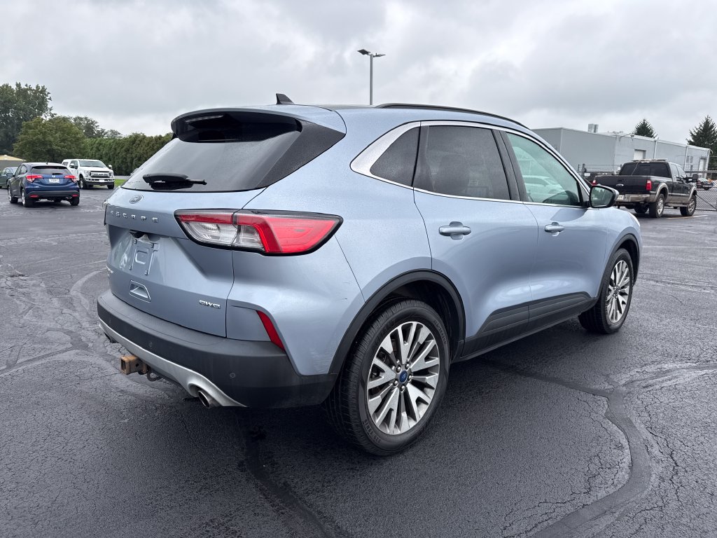 Used 2022 Ford Escape Titanium w/ Class II Trailer Tow Package AWD/4WD image 8