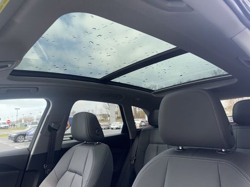 Certified 2025 Audi Q5 2.0T Premium Plus w/ Premium Plus image 25