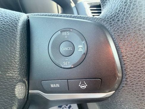 Used 2021 Honda Pilot EX image 11