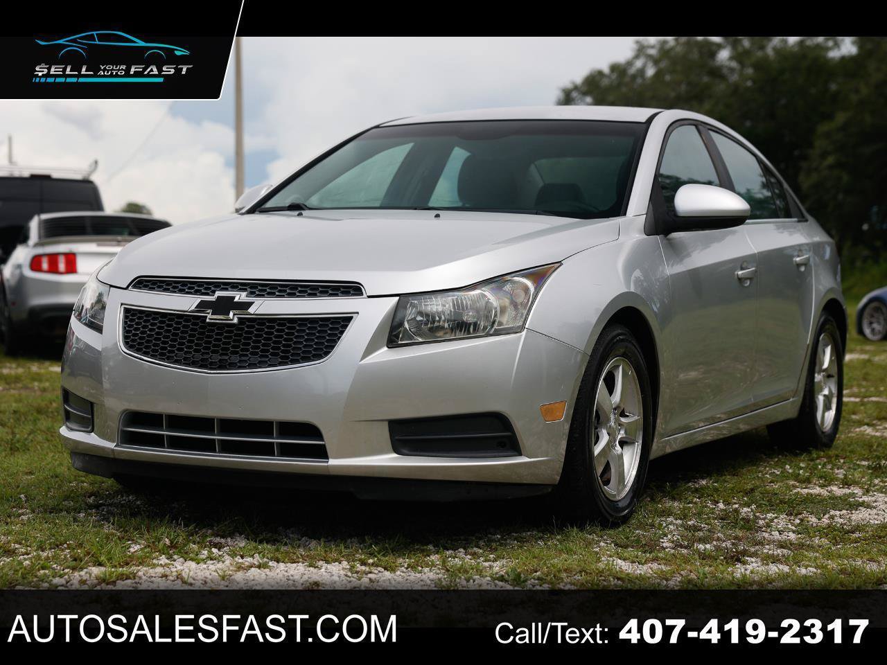Used 2013 Chevrolet Cruze LT FWD image 1