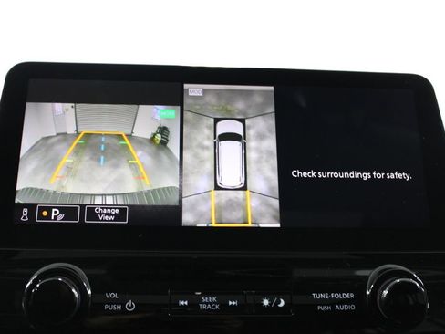 Used 2024 Nissan Armada Platinum w/ Captain's Chairs Package image 54