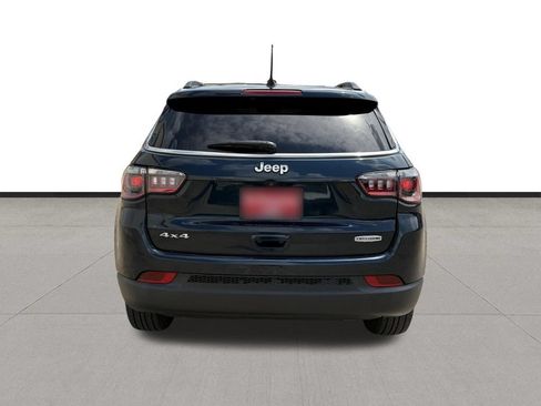 Used 2024 Jeep Compass Latitude AWD/4WD image 6