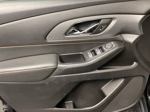 Used 2019 Chevrolet Traverse LS w/ LPO, Floor Liner Package FWD image 11