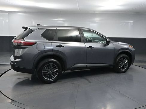 Used 2024 Nissan Rogue S FWD image 5