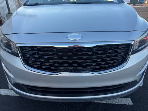 Used 2019 Kia Sedona L image 23