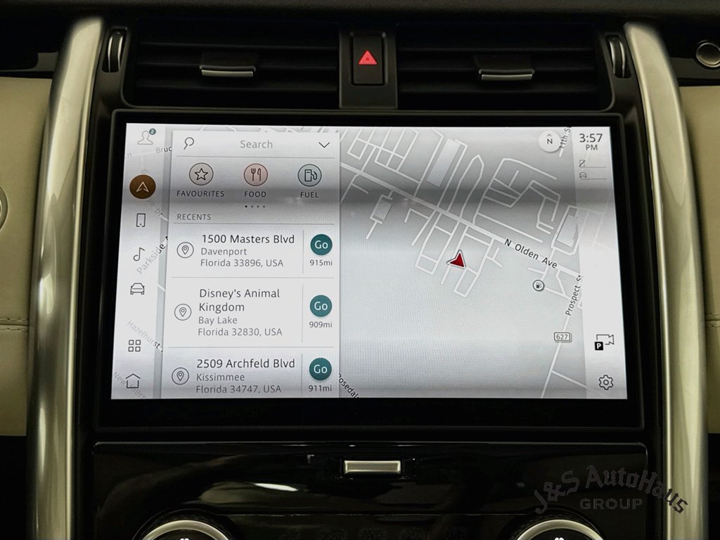 Used 2025 Land Rover Discovery S AWD/4WD image 19