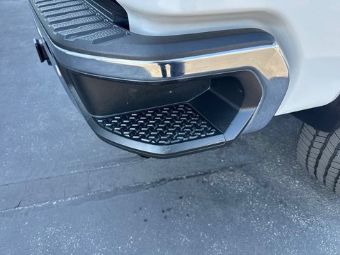 Used 2020 GMC Sierra 2500 SLT w/ Technology Package RWD image 12