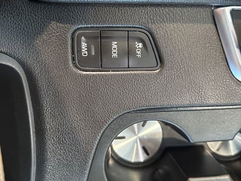 Used 2017 Cadillac XT5 Platinum w/ Driver Assist Package image 33