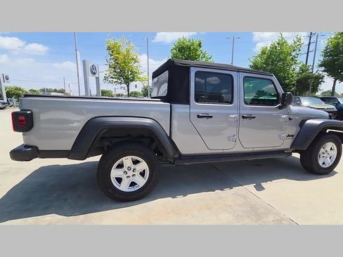 Used 2020 Jeep Gladiator Sport w/ Quick Order Package 24S AWD/4WD image 48