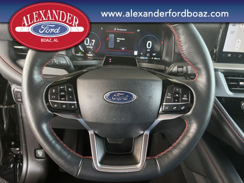 Used 2025 Ford Explorer ST-Line w/ ST-Line Street Pack image 26