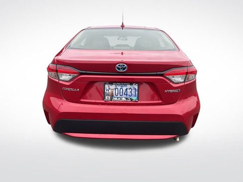 Used 2021 Toyota Corolla LE image 6