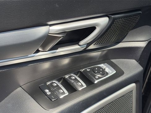 Used 2022 Kia Telluride S FWD image 31