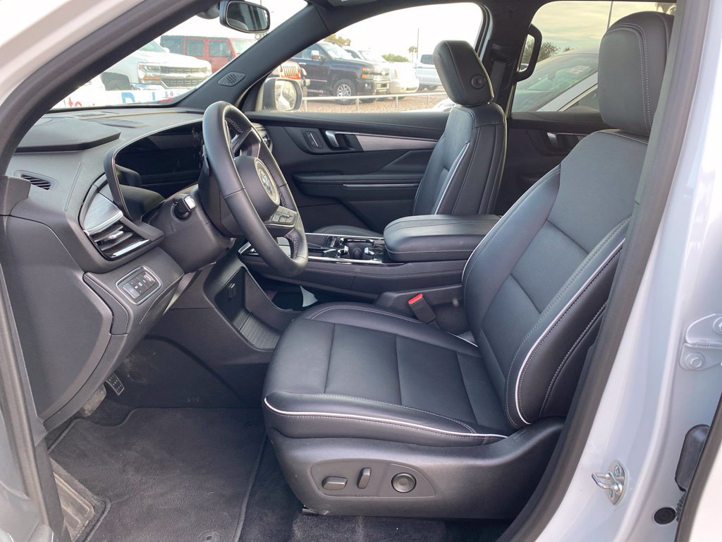 Used 2026 Buick Enclave Preferred FWD image 7