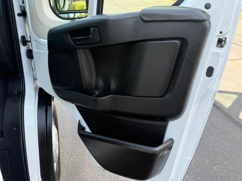 Used 2020 RAM ProMaster 2500 w/ Interior Convenience Group FWD image 21