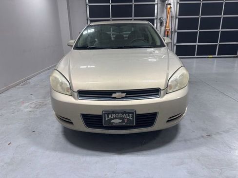 Used 2010 Chevrolet Impala LS FWD image 3