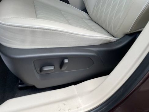 Used 2022 Buick Envision Avenir w/ Safety Package AWD/4WD image 10