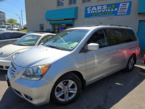 Used 2010 Honda Odyssey Touring image 3
