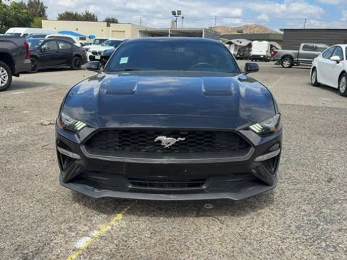 Used 2020 Ford Mustang Coupe RWD image 6