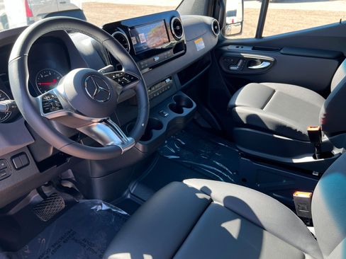 New 2026 Mercedes-Benz Sprinter 2500 image 15
