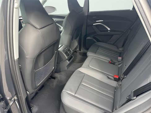 Used 2025 Audi Q5 Premium Plus w/ Premium Plus AWD/4WD image 19