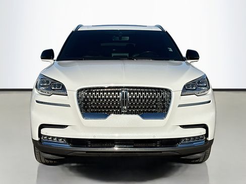 Used 2023 Lincoln Aviator Reserve w/ Equipment Group 201A image 8