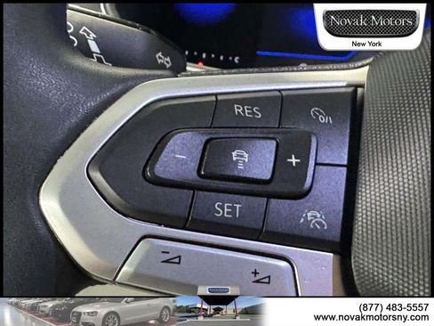 Used 2023 Volkswagen Tiguan SE image 16