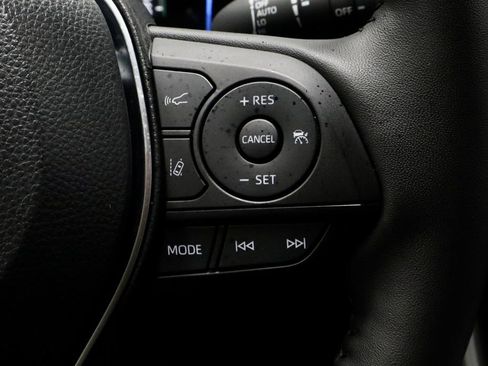 Used 2025 Toyota RAV4 XLE w/ Convenience Package image 28