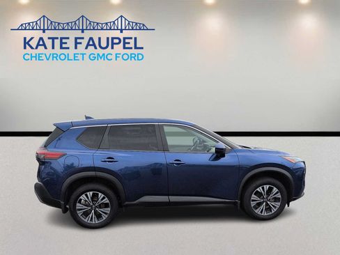 Used 2023 Nissan Rogue SV AWD/4WD image 8