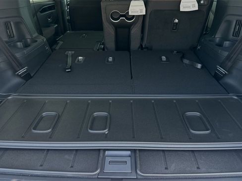 New 2025 Honda Pilot Sport image 13