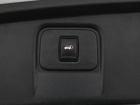 Used 2023 Nissan Murano Platinum AWD/4WD image 13