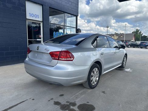Used 2012 Volkswagen Passat 2.5 S FWD image 8