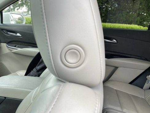 Used 2020 Cadillac XT4 Premium Luxury w/ Driver Awareness Package AWD/4WD image 12