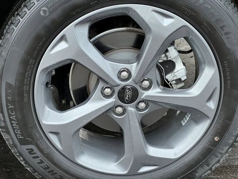 Certified 2023 Ford Escape ST-Line w/ Tech Pack #1 image 8