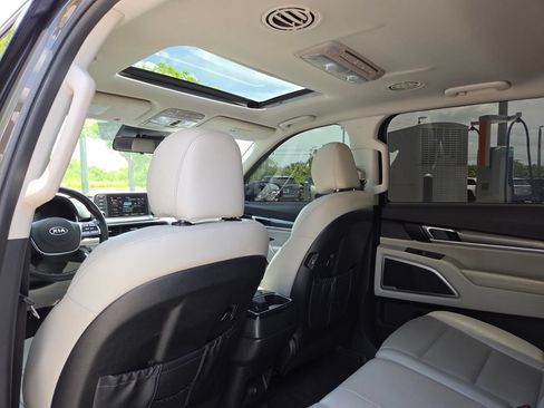 Used 2020 Kia Telluride S w/ S 8 Passenger Seating Package FWD image 26