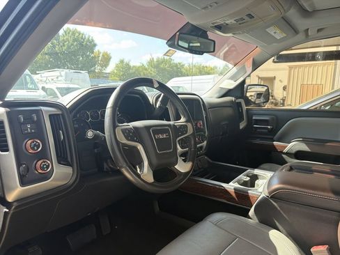 Used 2015 GMC Sierra 1500 SLT w/ SLT Crew Cab Value Package AWD/4WD image 7